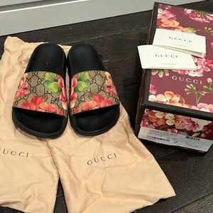Gucci Blooms Sandal
